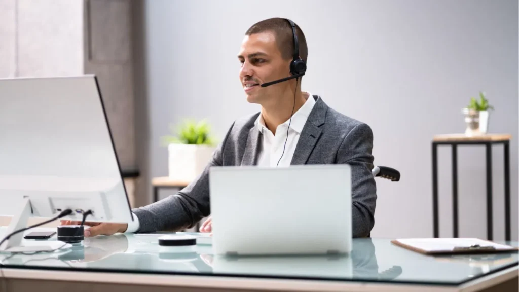 Human virtual assistant working within an AI-enabled business workflow representing virtual assistant industry trends in 2026